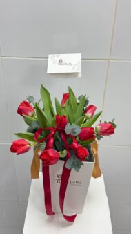 Pure Red Tulip Box - Image 3